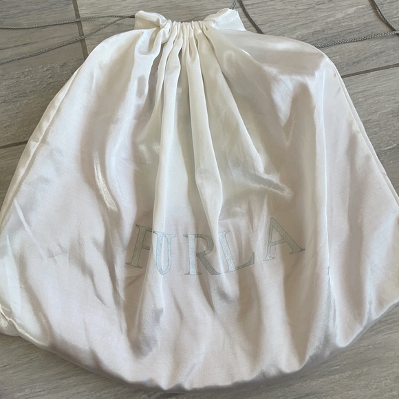 Furla violet handbag - Picture 8 of 8